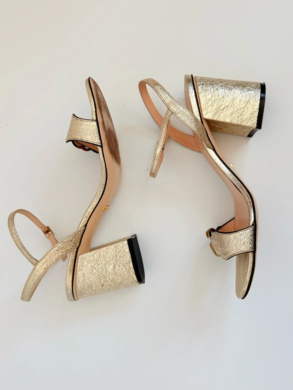 Gucci GG Marmont Platino Gold Metallic Leather Block Heel Sandals 38.5